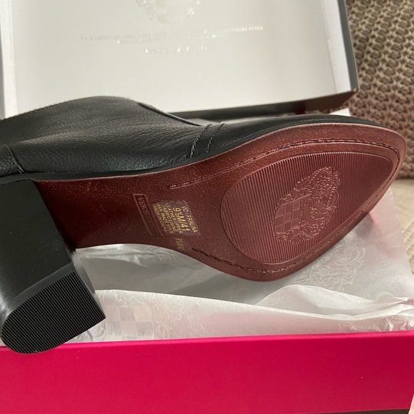 Vince Camuto, the Fralina Leather Block Heel Booties : Leather..NWB - Picture 4 of 4